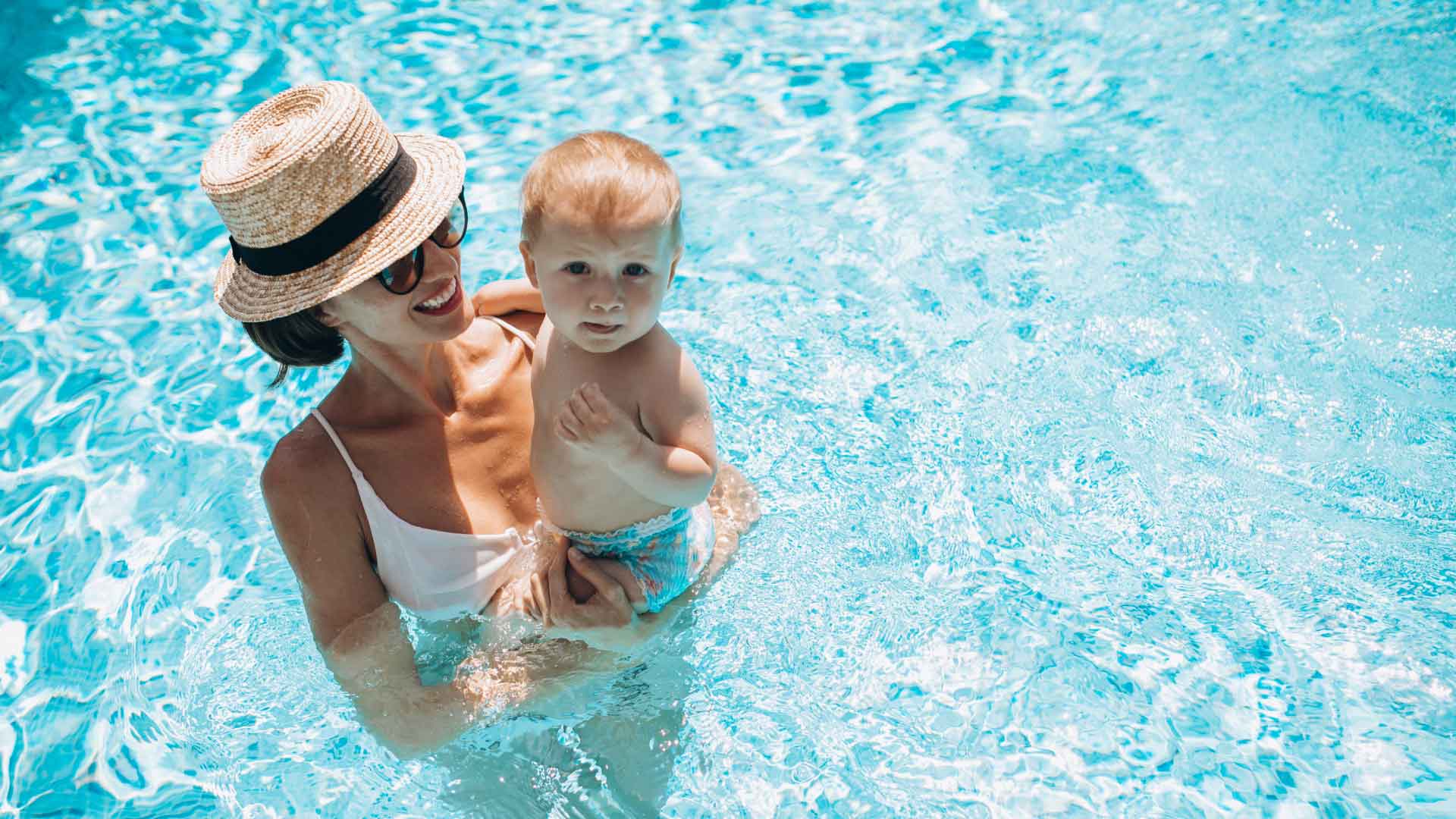 Seven reasons why having a pool is even better than going to the beach!